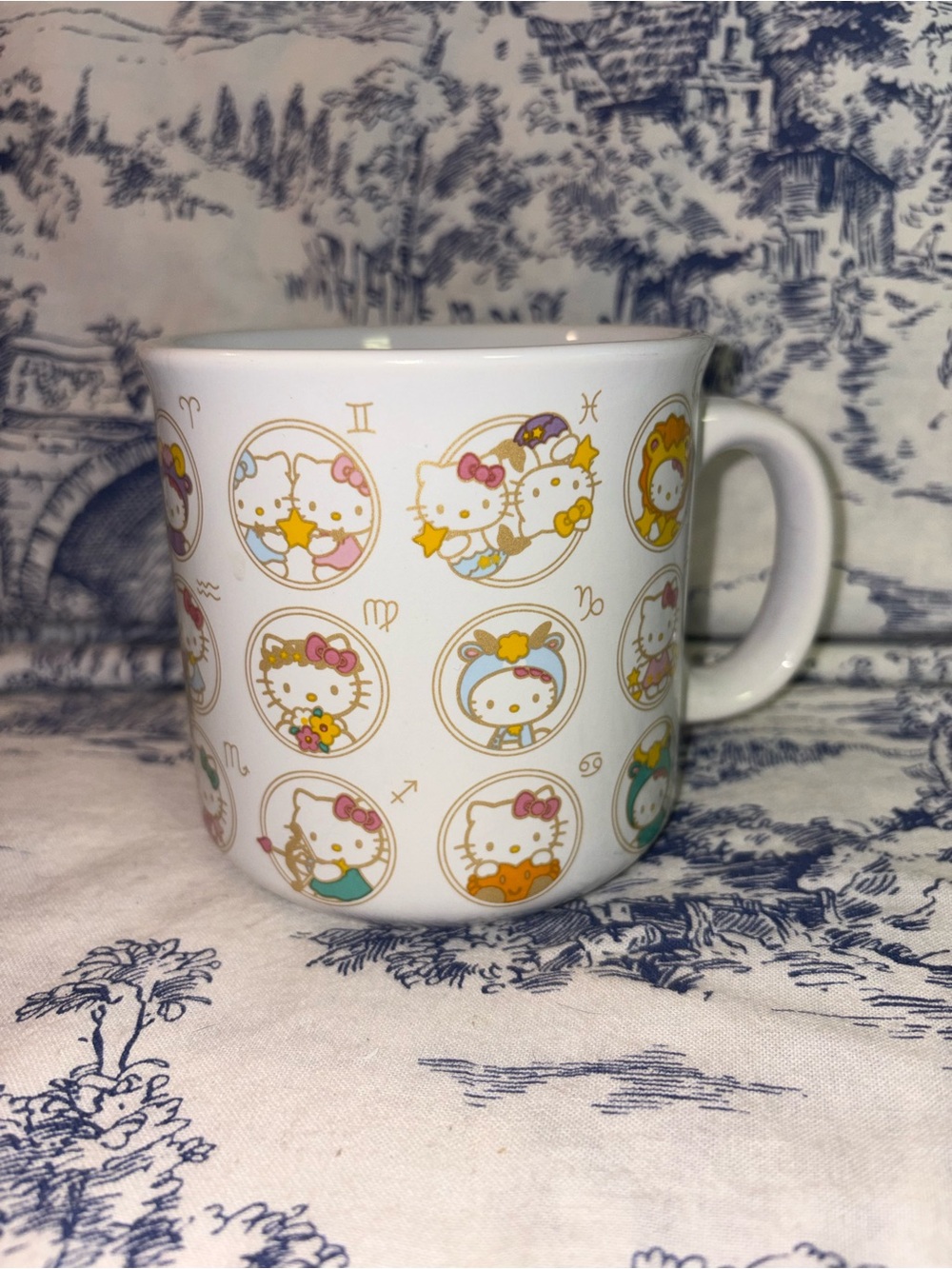 Rare Sanrio HELLO KITTY Zodiac Astrology Large 20 oz Coffee Soup Mug